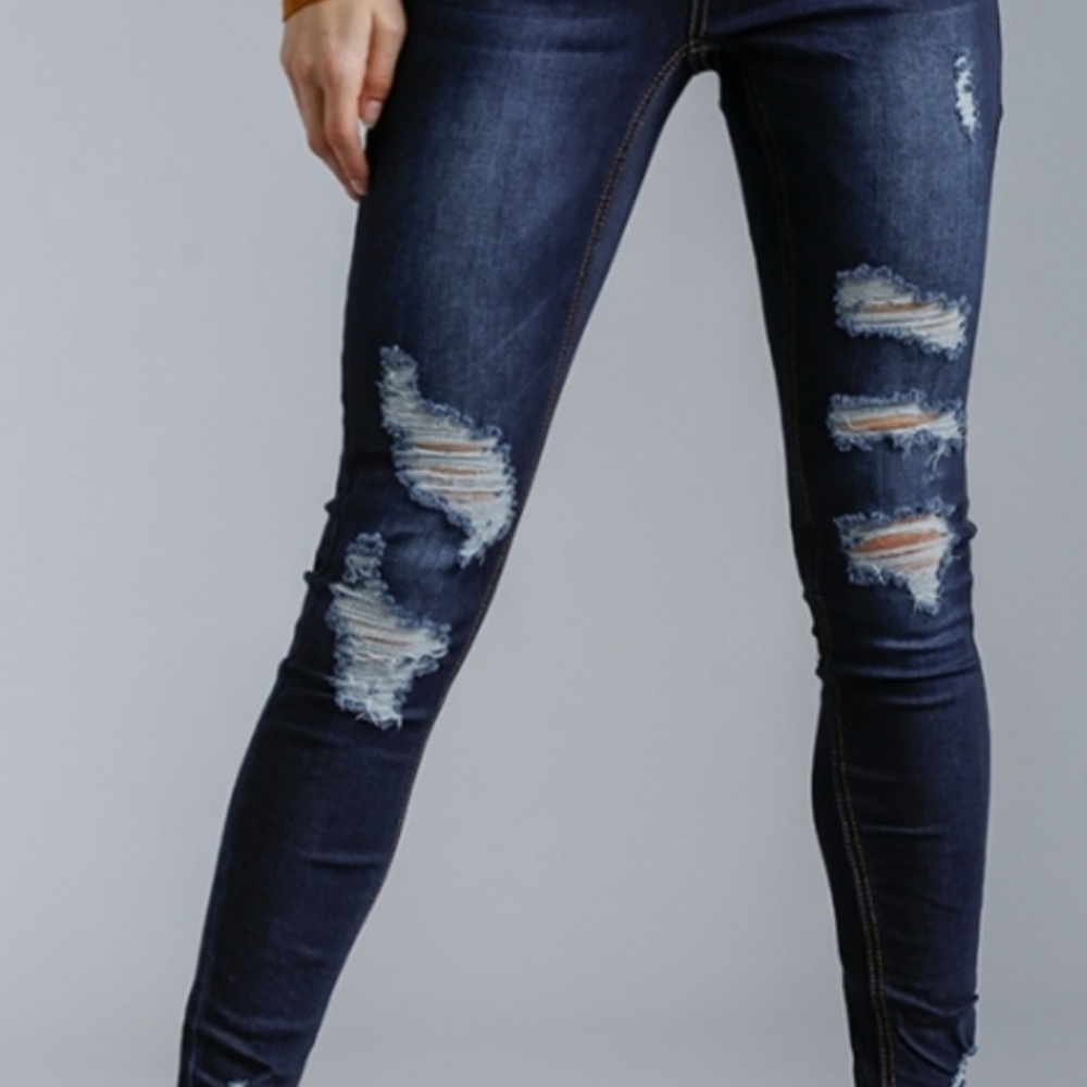 Umgee NWT High Rise Distressed Stretch Skinny Jean - Picture 1 of 9